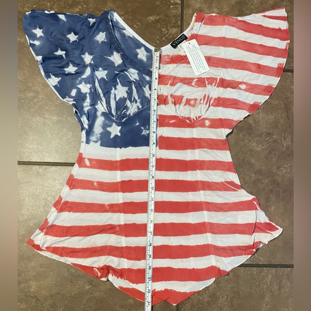 NWT. Venus American flag shirt!